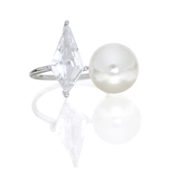 You and me_no.2_Rhombus+Pearl_Cubic_Ring