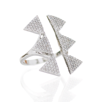 Triangle_stud_Ring