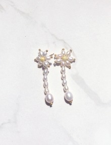 산드로 Uffizi_129 데이지 드롭 옐로 원석 담수진주 Earrings