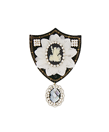 NOBILITY_여신_Cameo_Wappen_Brooch 